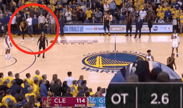 NBA-米切尔三分绝杀勇士,骑士终结对手13连胜登顶联盟引热议